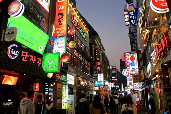 Phố Myeongdong