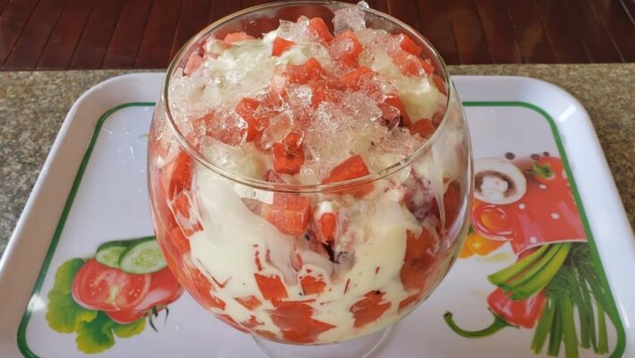 10 món ăn giải nhiệt ngày hè của người Hàn Quốc 7 Dưa hấu trộn thập cẩm (수박화채)